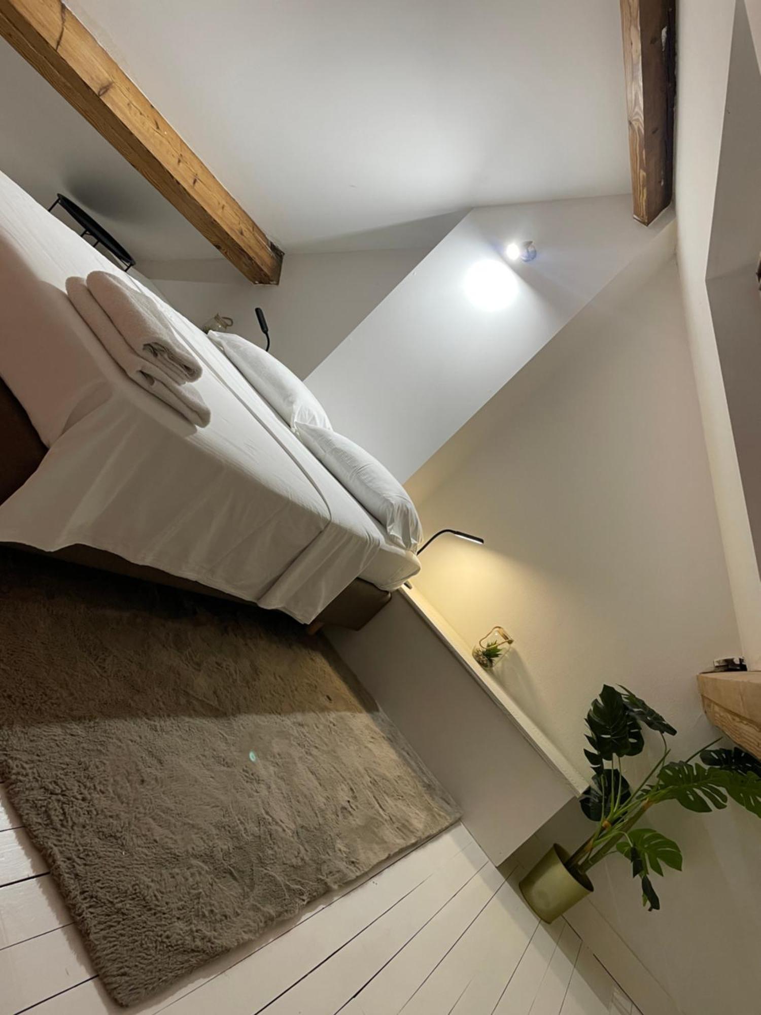 Attic European Quarter Apartamento Bruxelas
